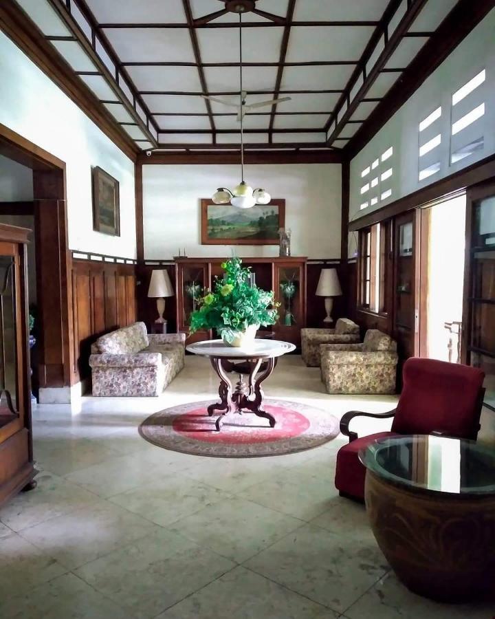 Guest House Teras Solo Syariah Exterior photo